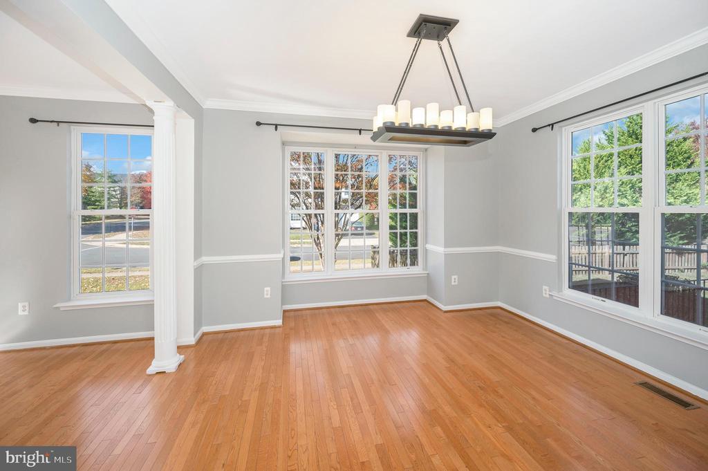 14140 Estate Manor Dr