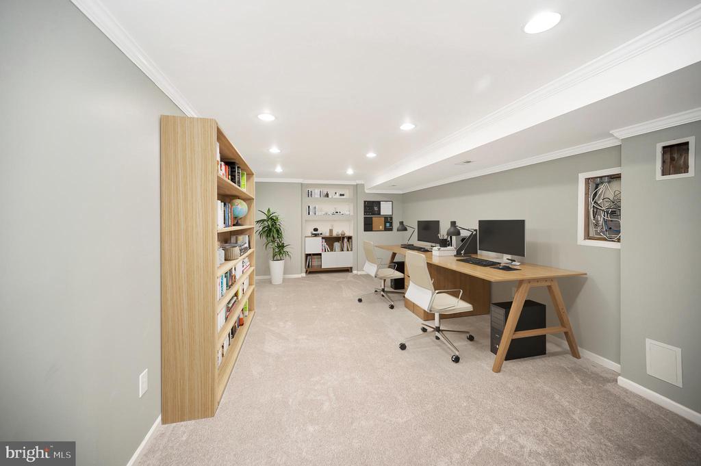 14140 Estate Manor Dr