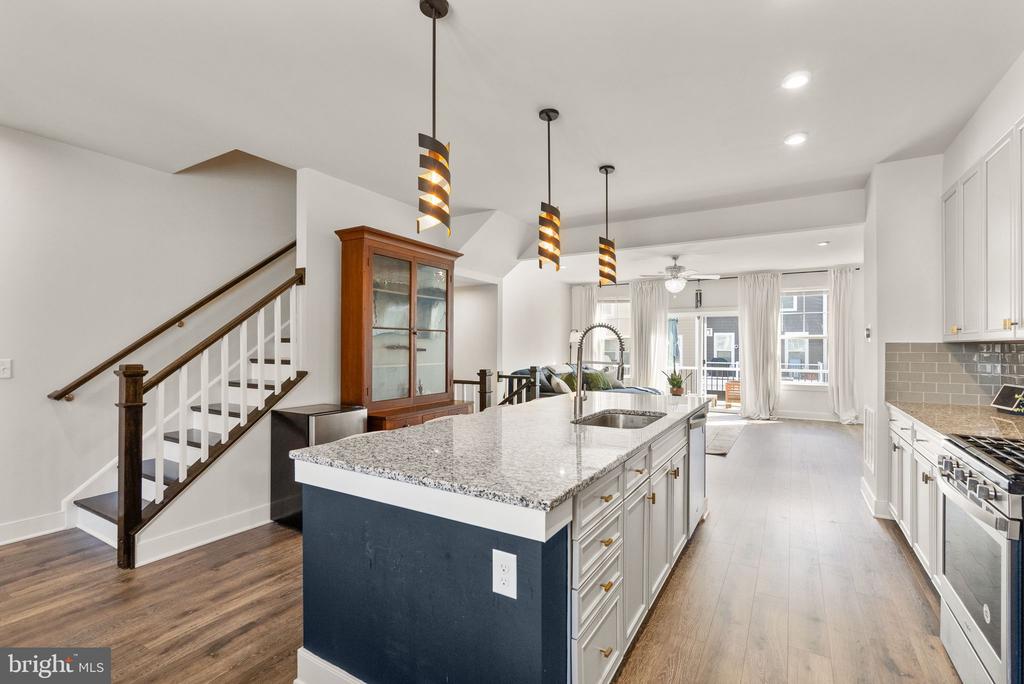 1594 Meadowlark Glen Rd