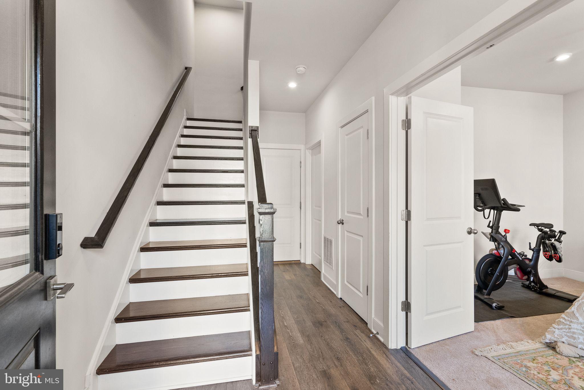 1594 Meadowlark Glen Rd