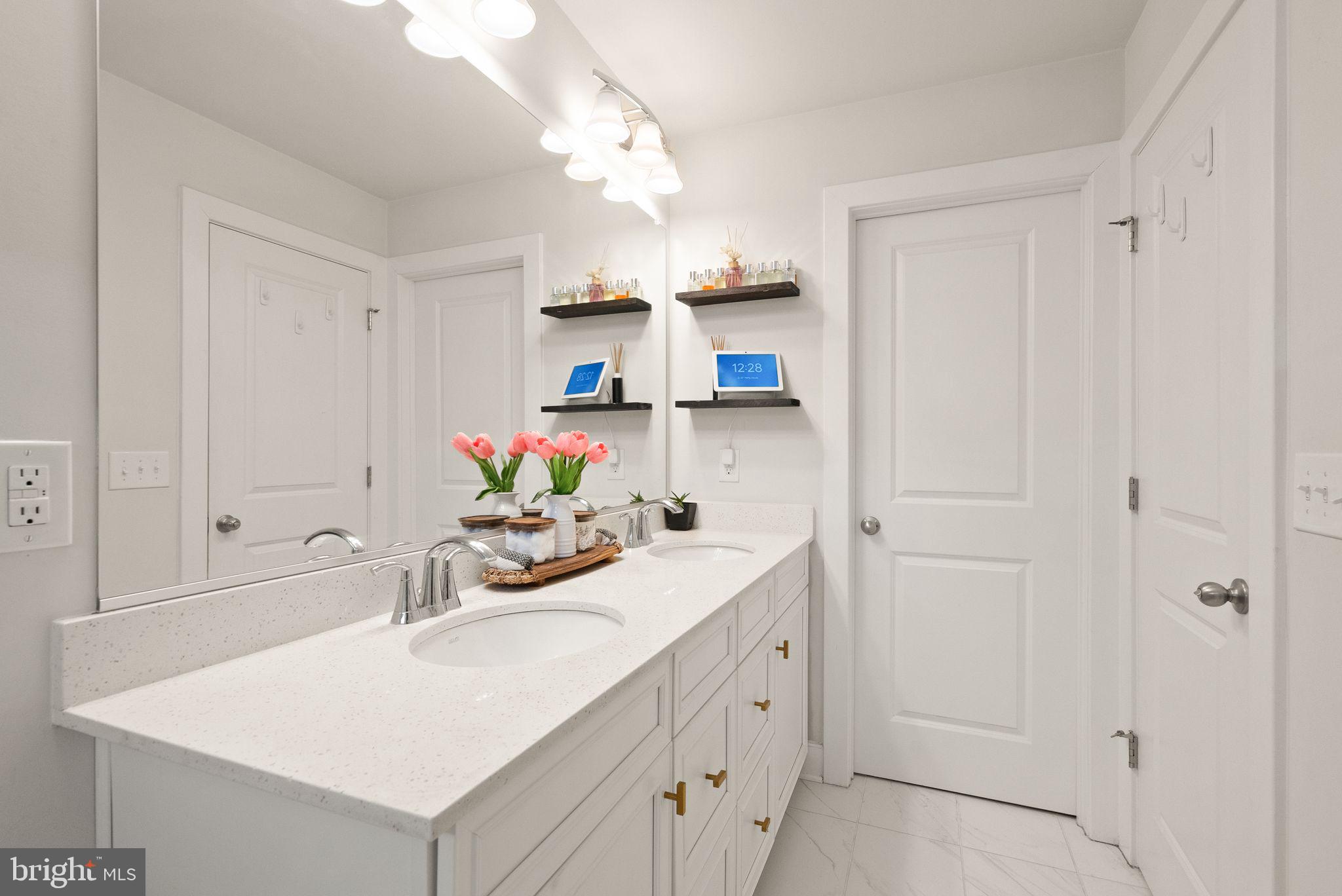 1594 Meadowlark Glen Rd