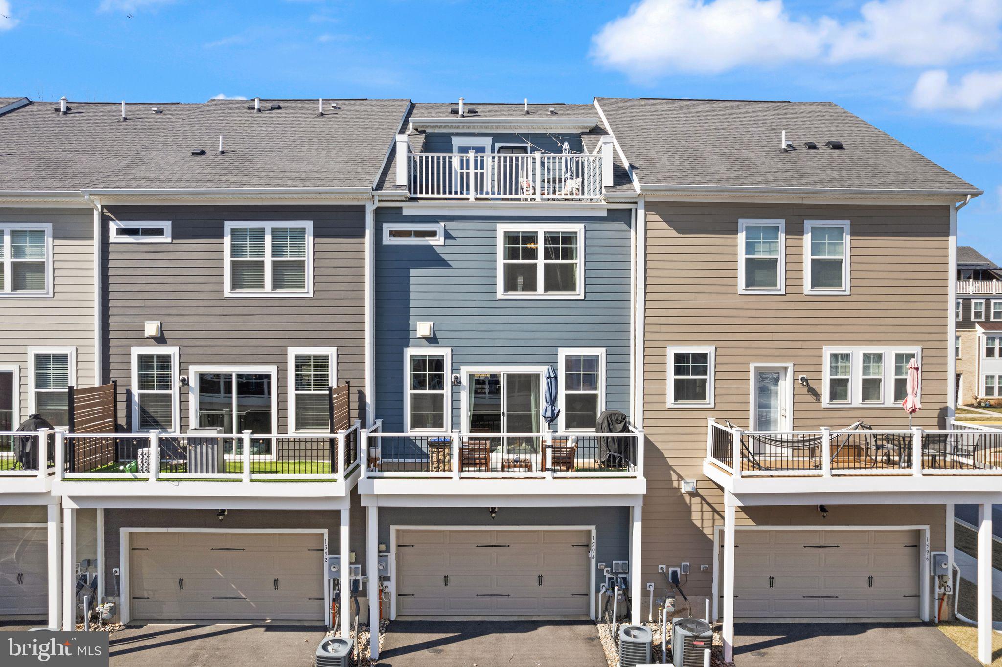 1594 Meadowlark Glen Rd