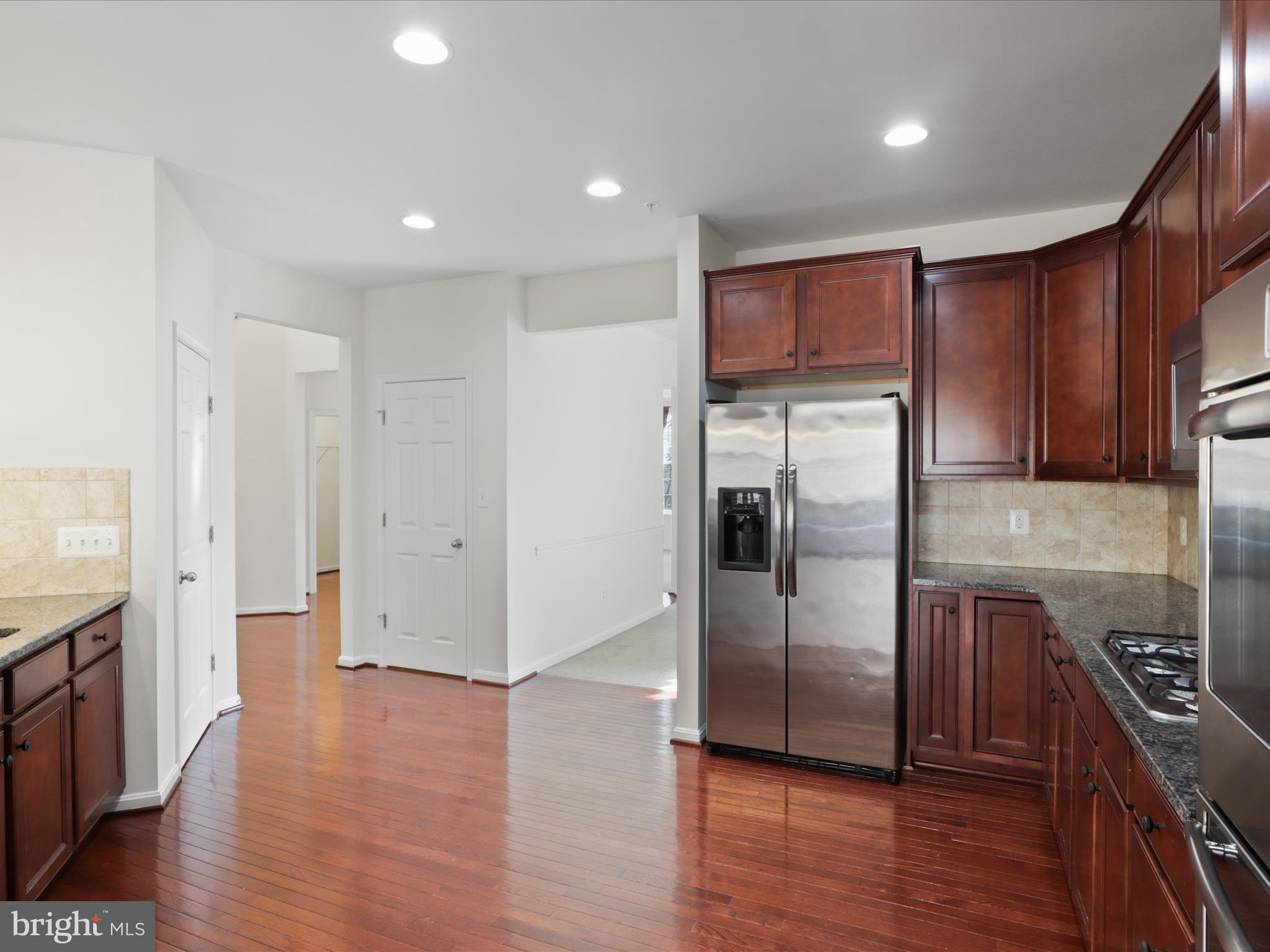 3523 EAGLE RIDGE DR