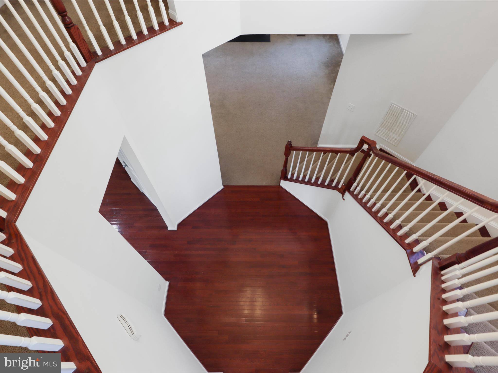 3523 EAGLE RIDGE DR