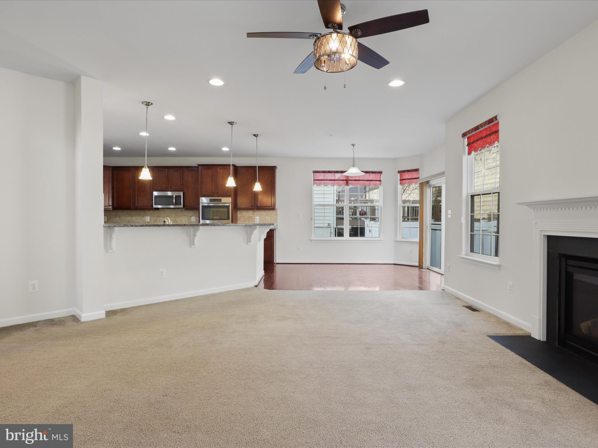 3523 EAGLE RIDGE DR