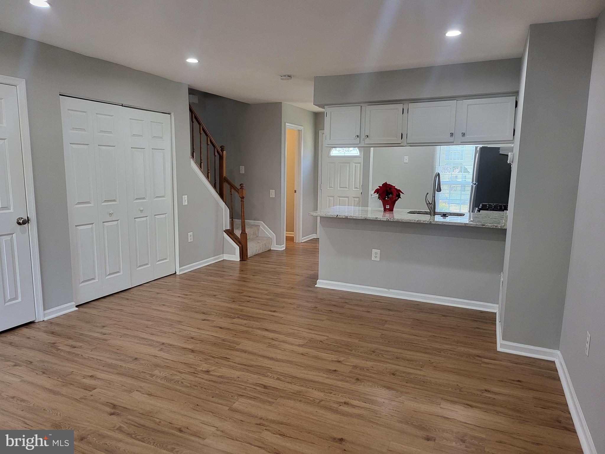 12285 GRANADA WAY