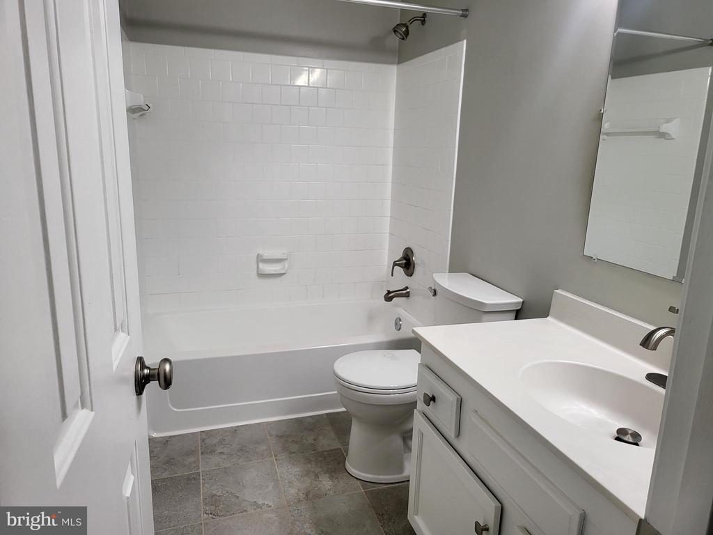 12285 GRANADA WAY
