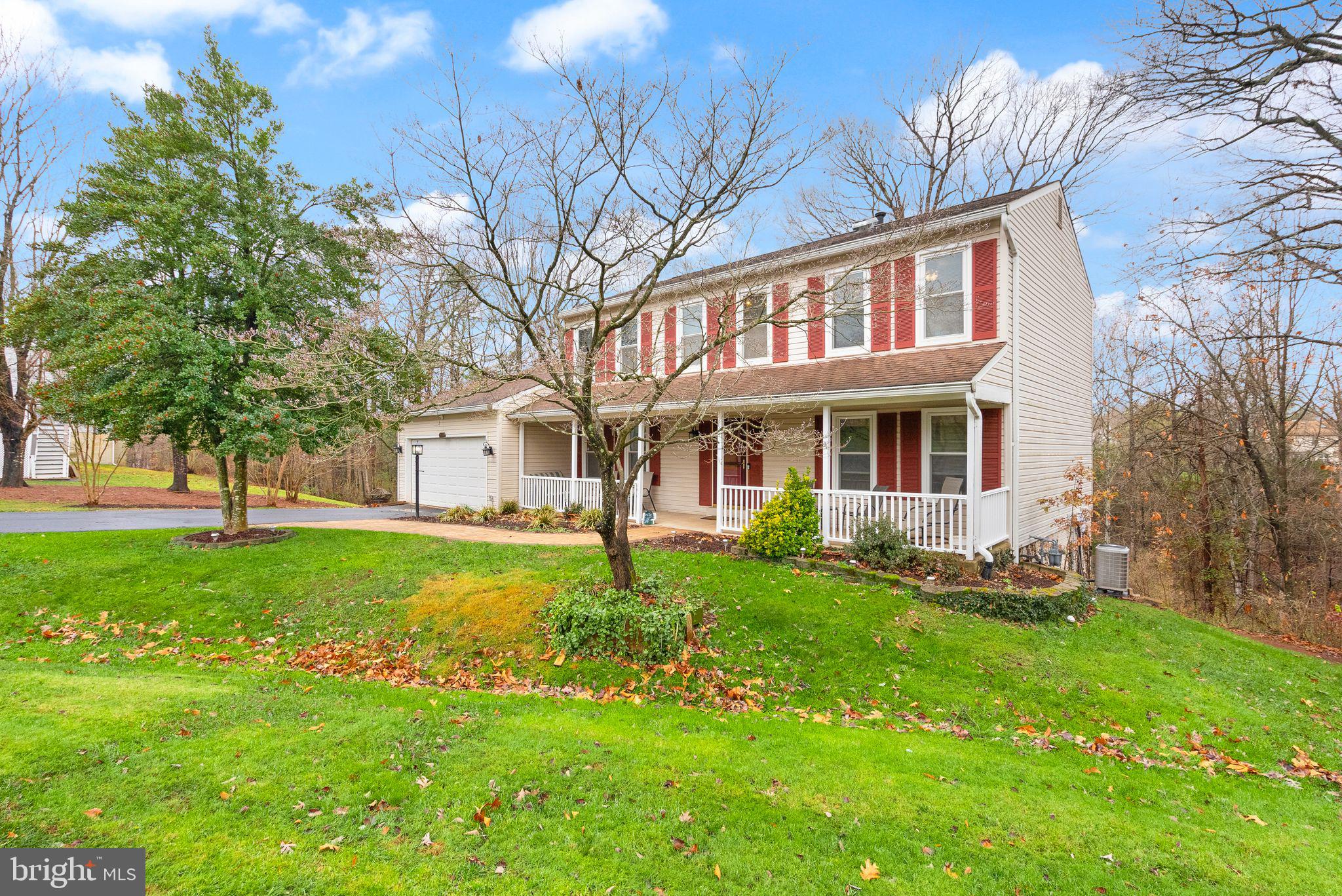 9534 Country Roads Ln
