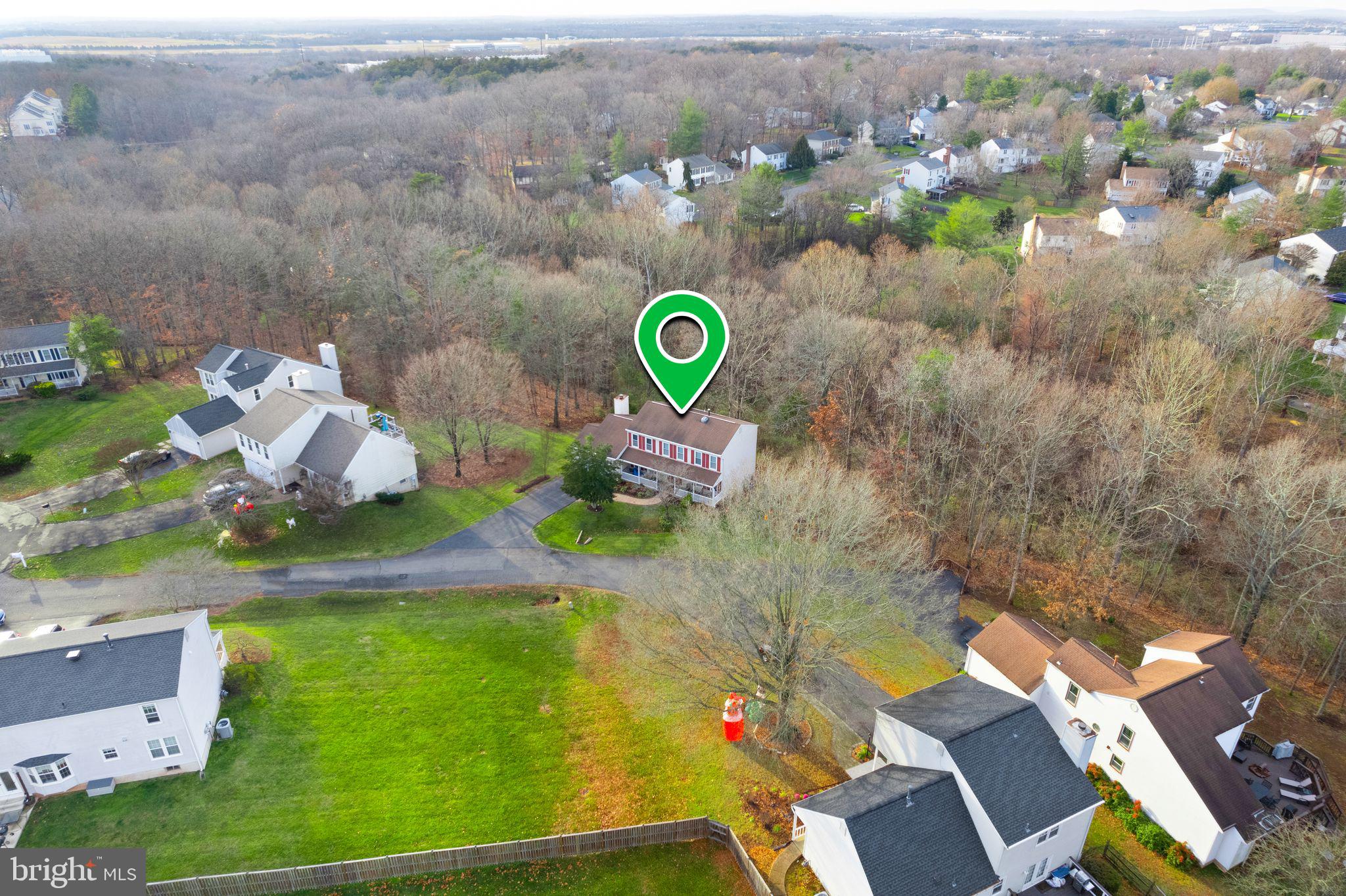 9534 Country Roads Ln