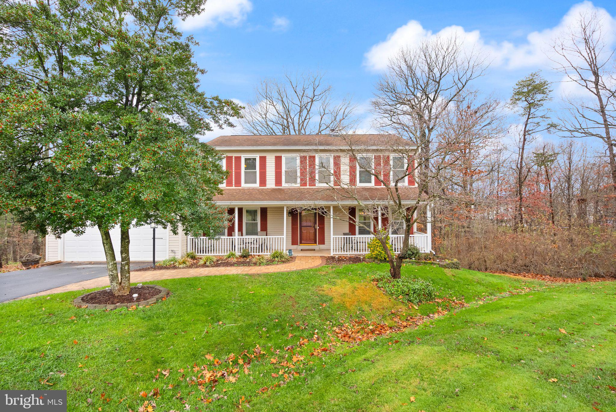 9534 Country Roads Ln
