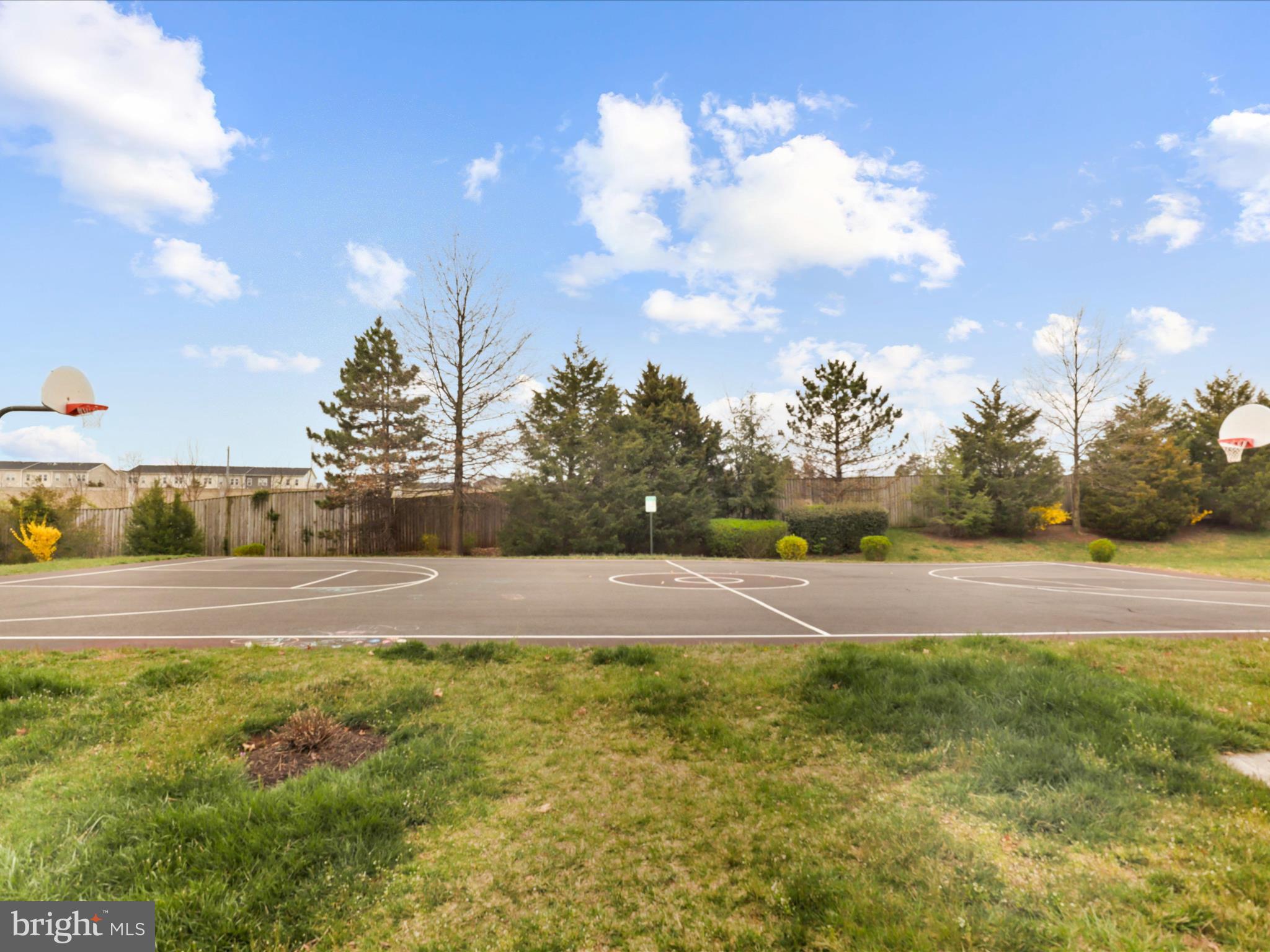 6857 Hampton Bay Ln