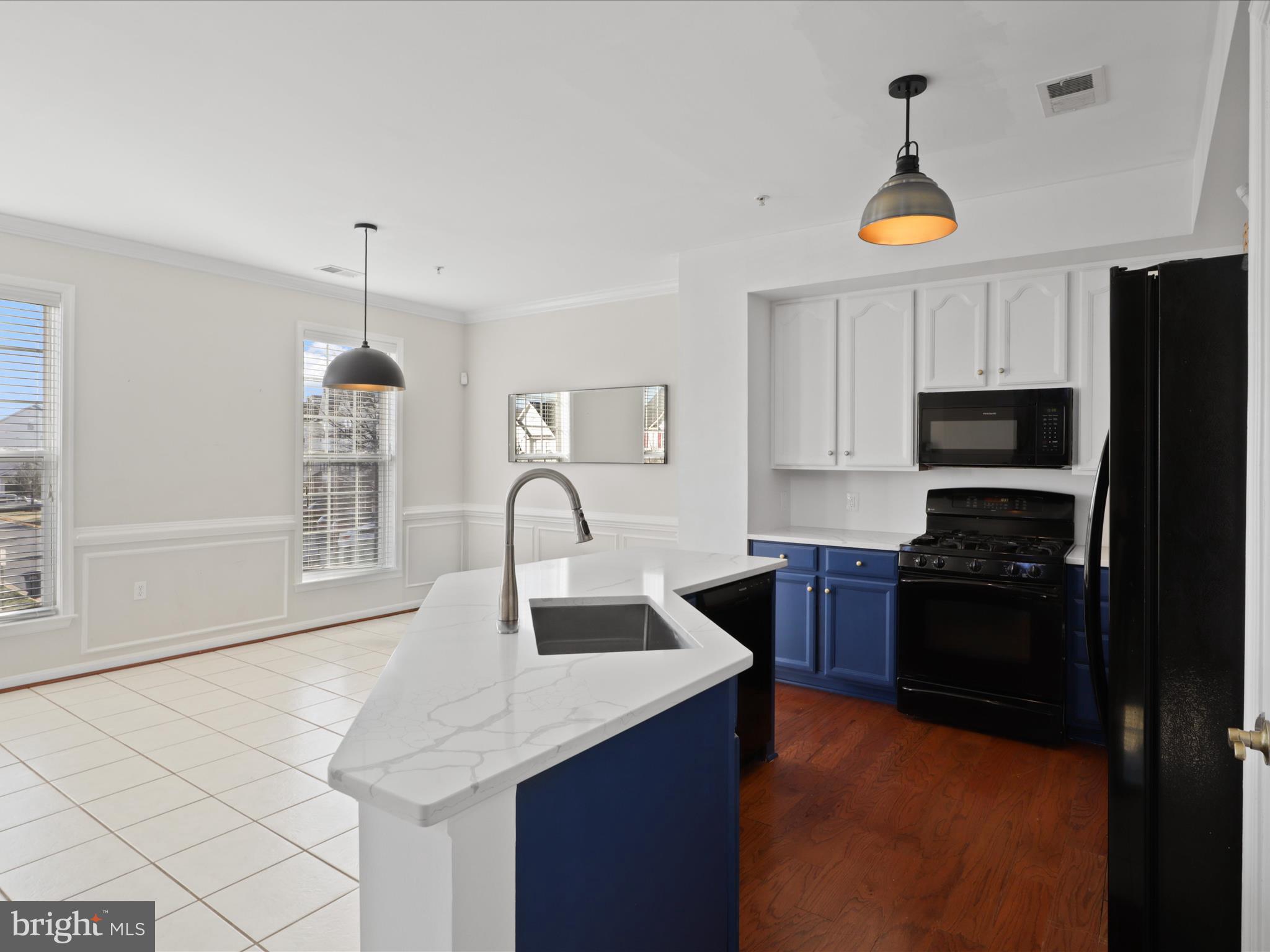 6857 Hampton Bay Ln
