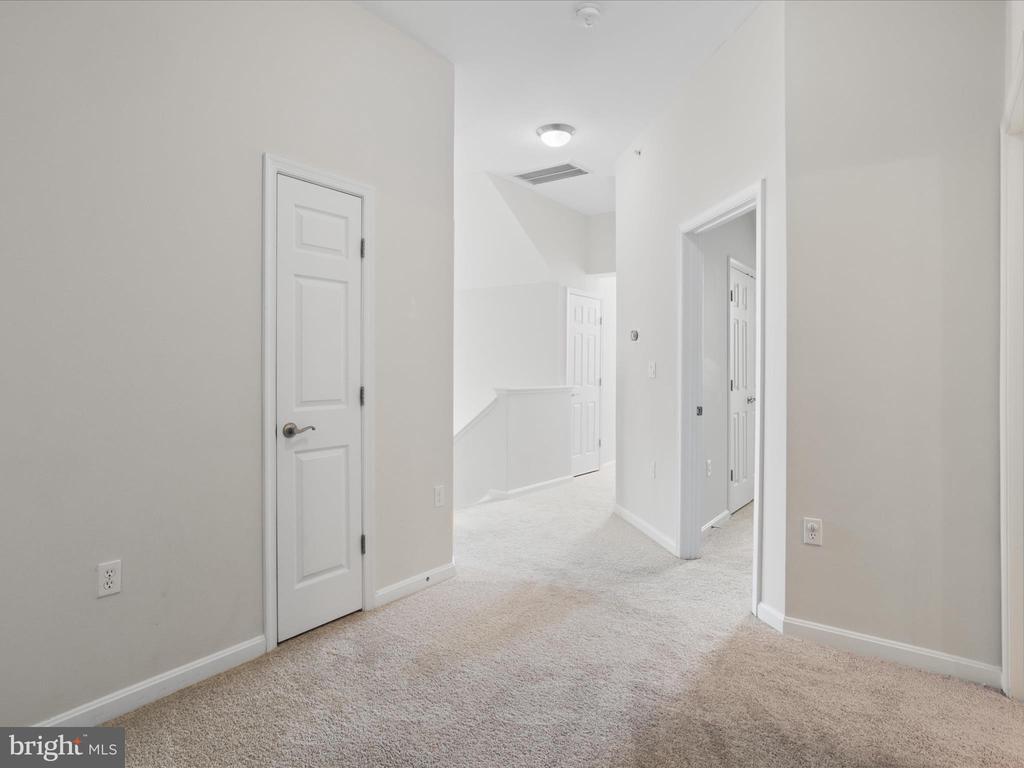6857 Hampton Bay Ln