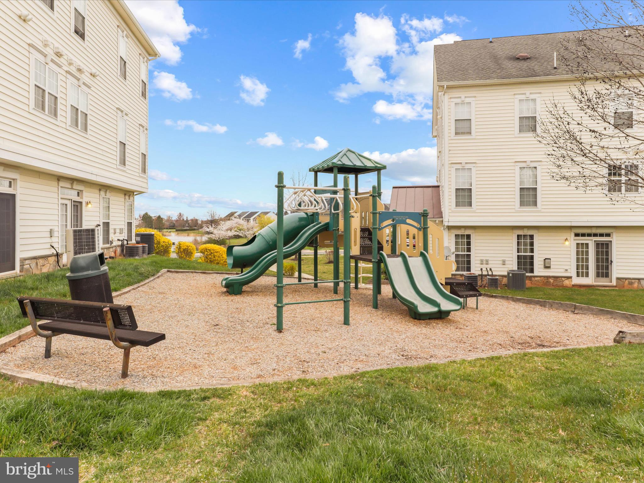 6857 Hampton Bay Ln