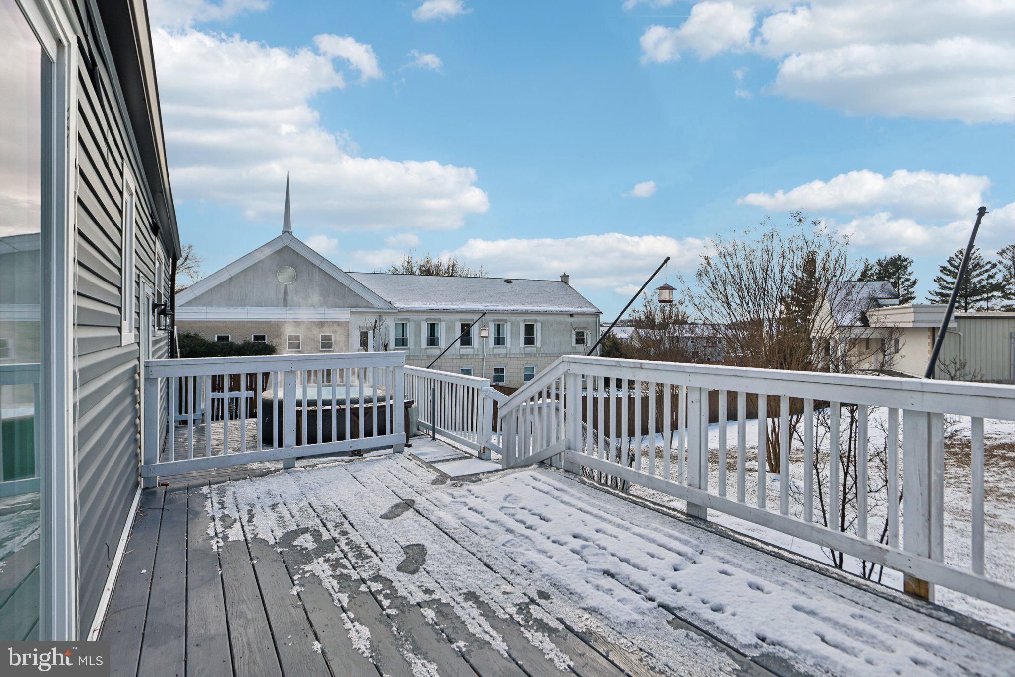 15830 Donald Curtis Dr