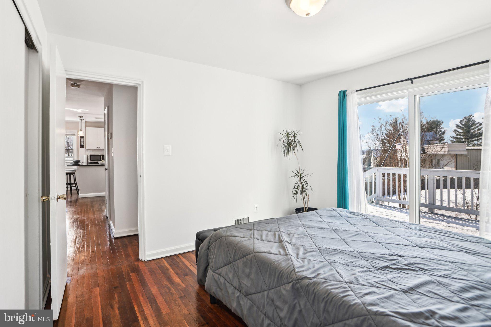 15830 Donald Curtis Dr