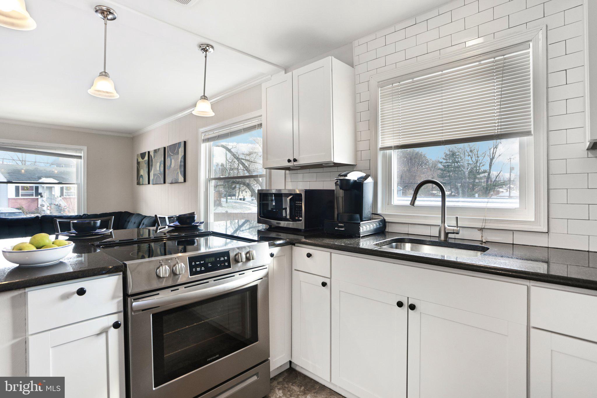 15830 Donald Curtis Dr