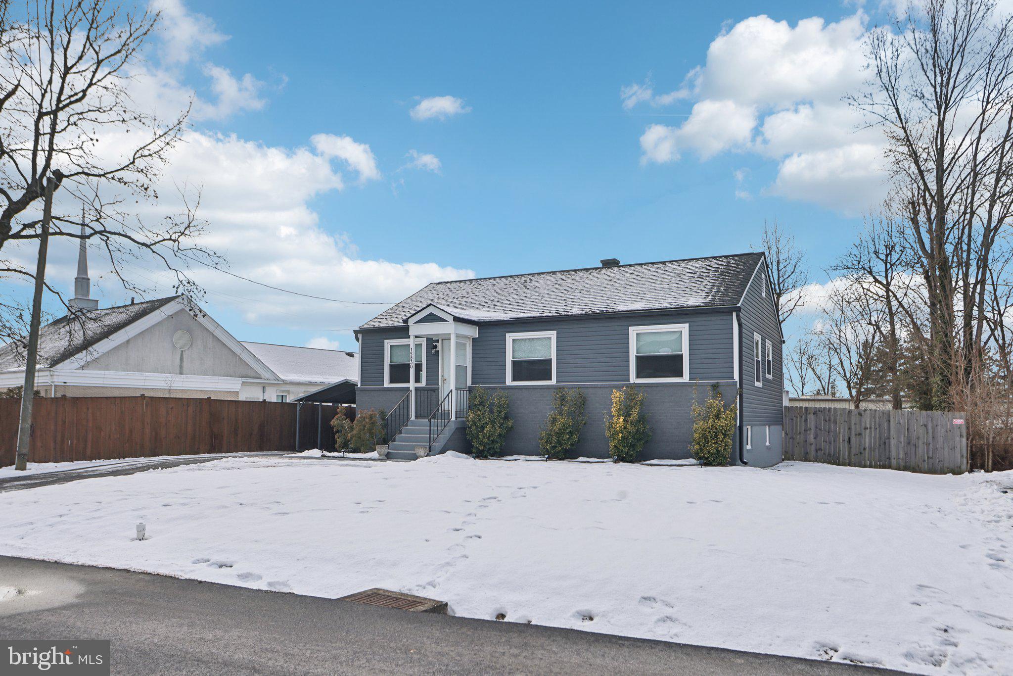 15830 Donald Curtis Dr