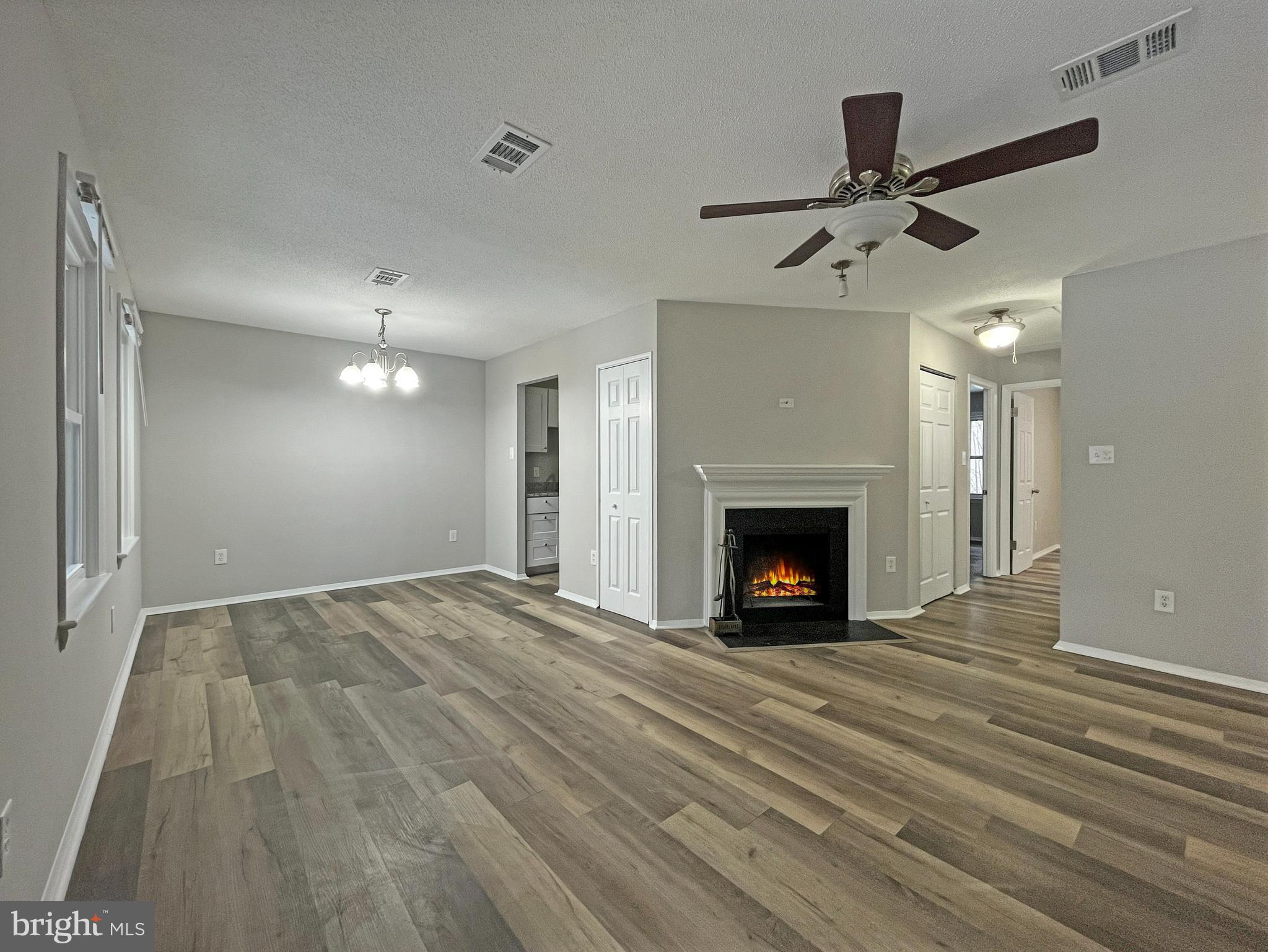 2841 Chablis Cir