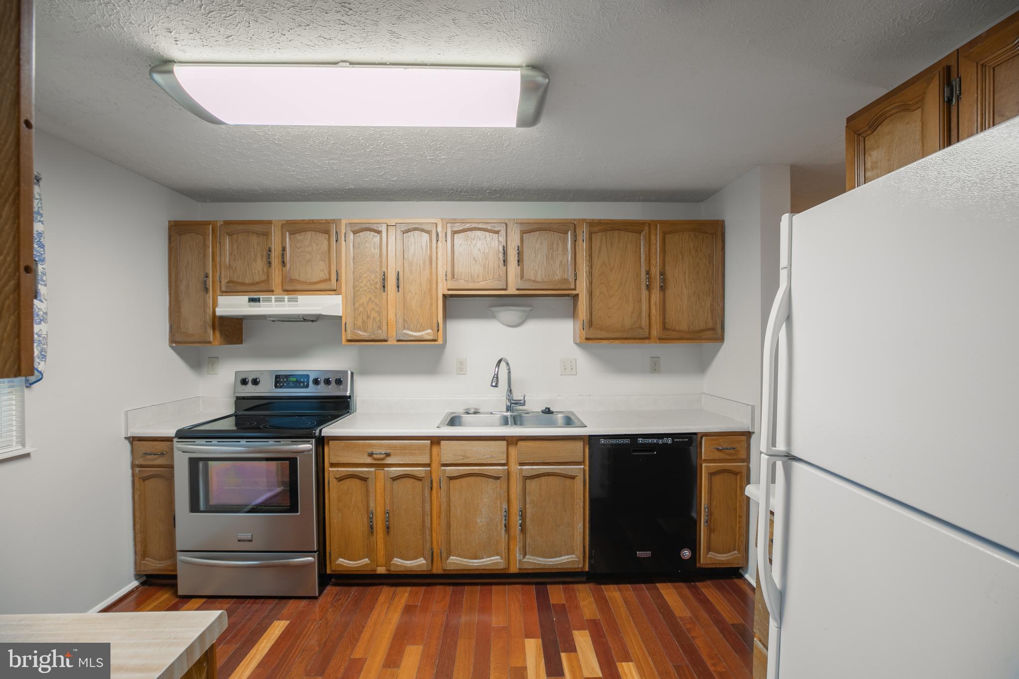 8142 Raphiel Ct