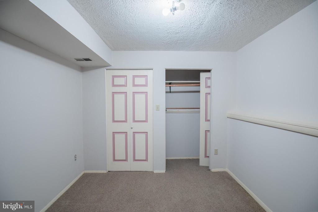 8142 Raphiel Ct