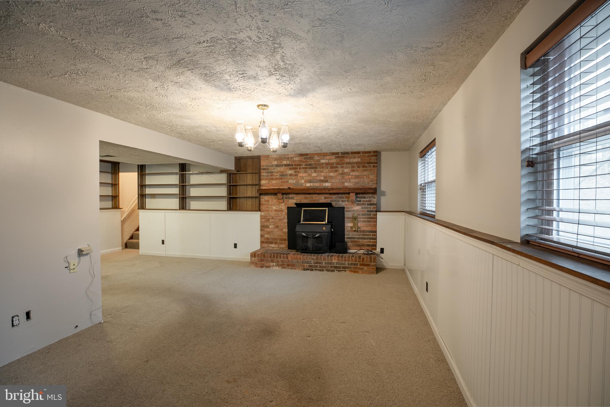 8142 Raphiel Ct