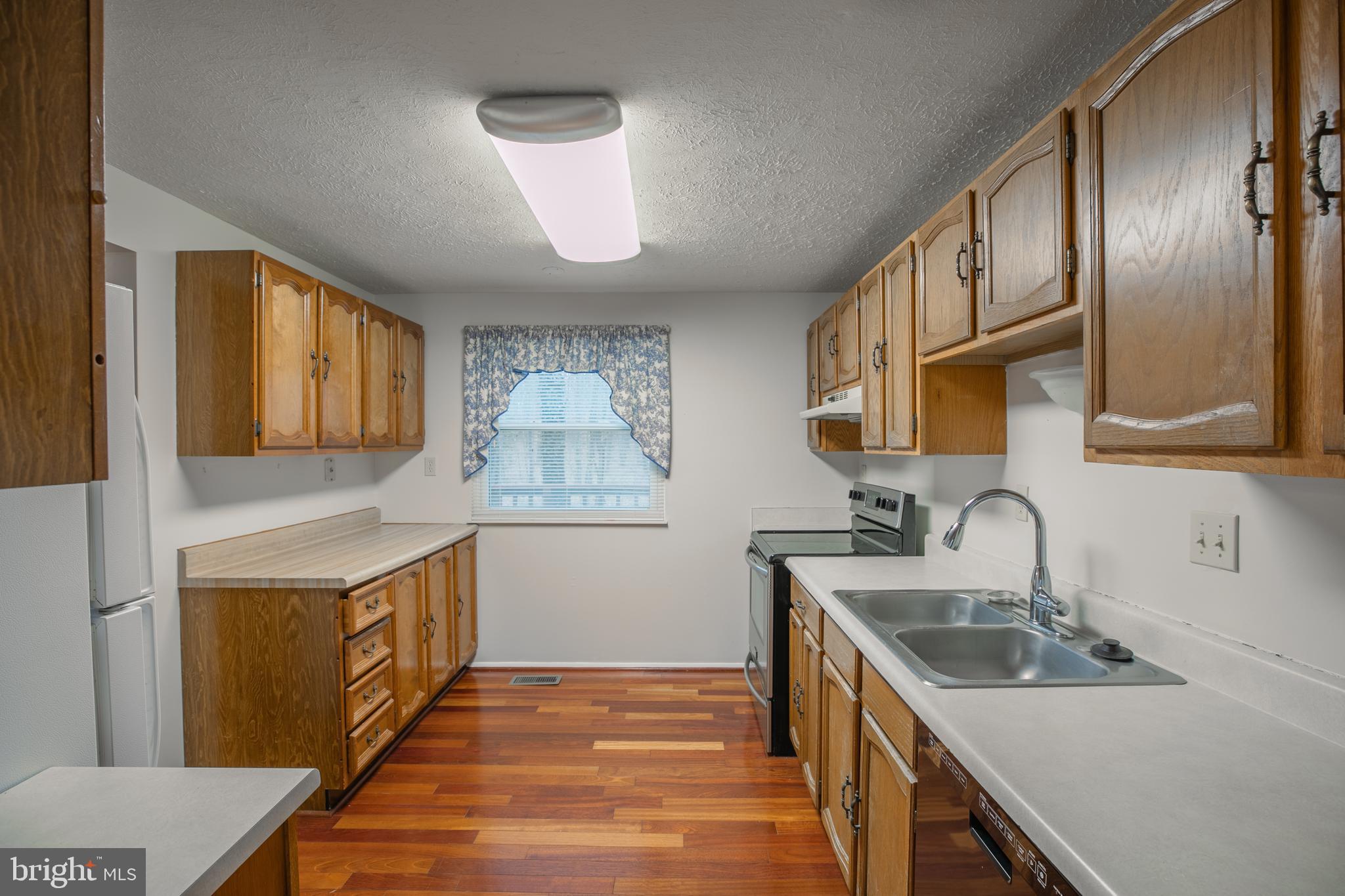 8142 Raphiel Ct
