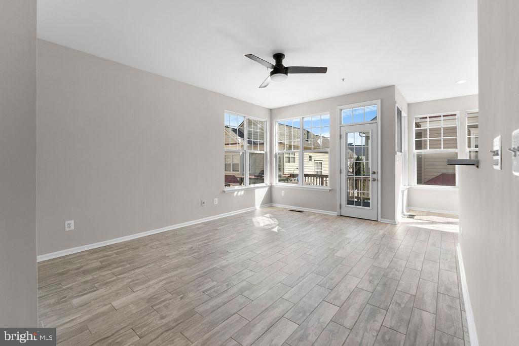 10043 Pentland Hills Way