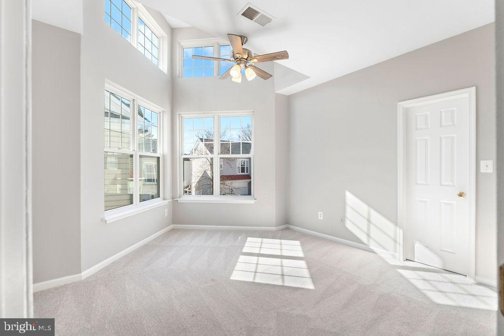 10043 Pentland Hills Way