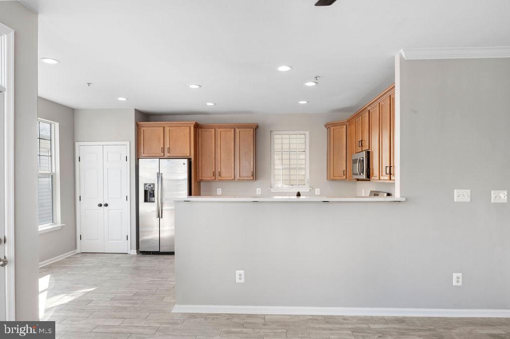 10043 Pentland Hills Way
