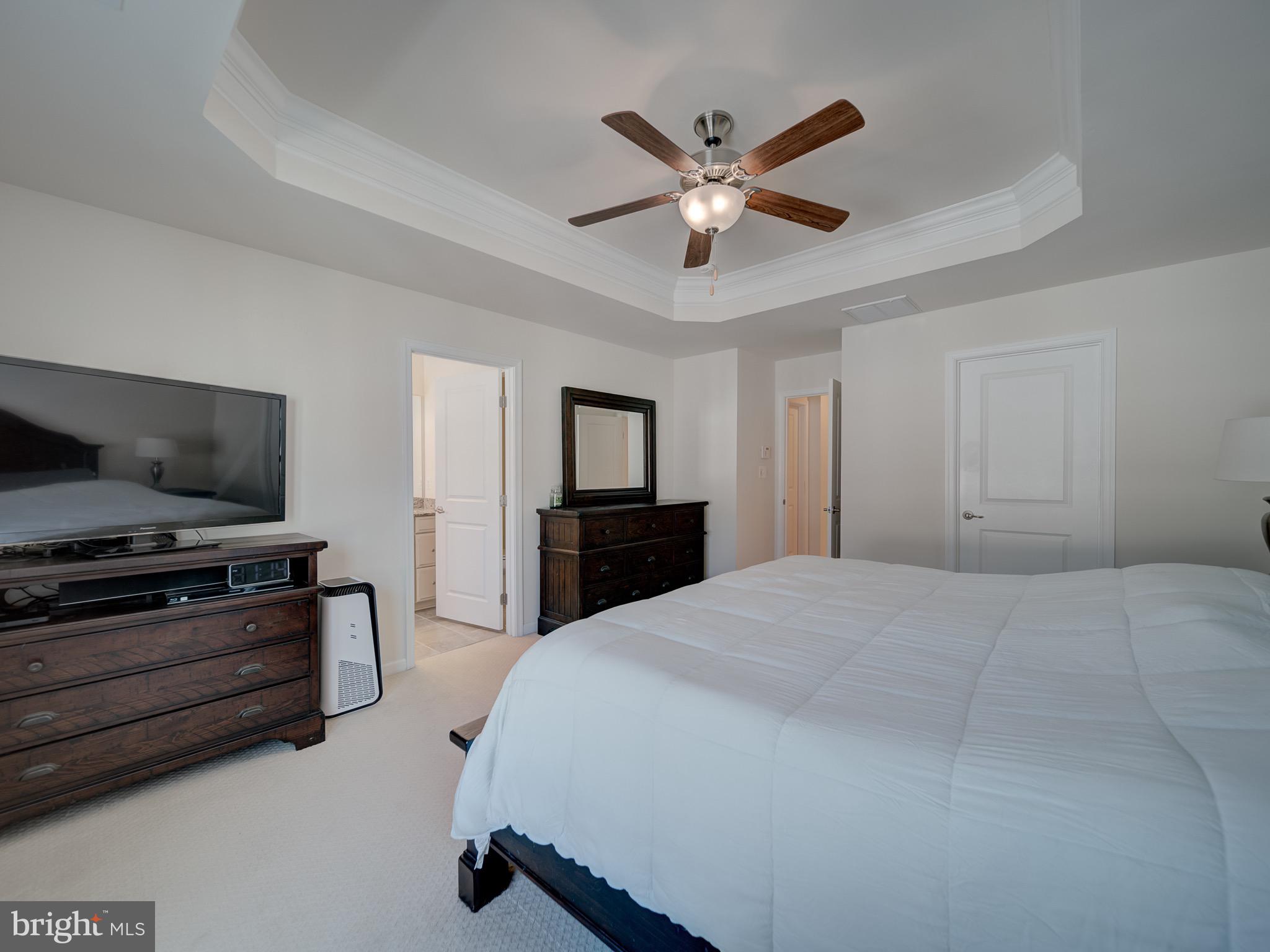 7038 Kona Dr