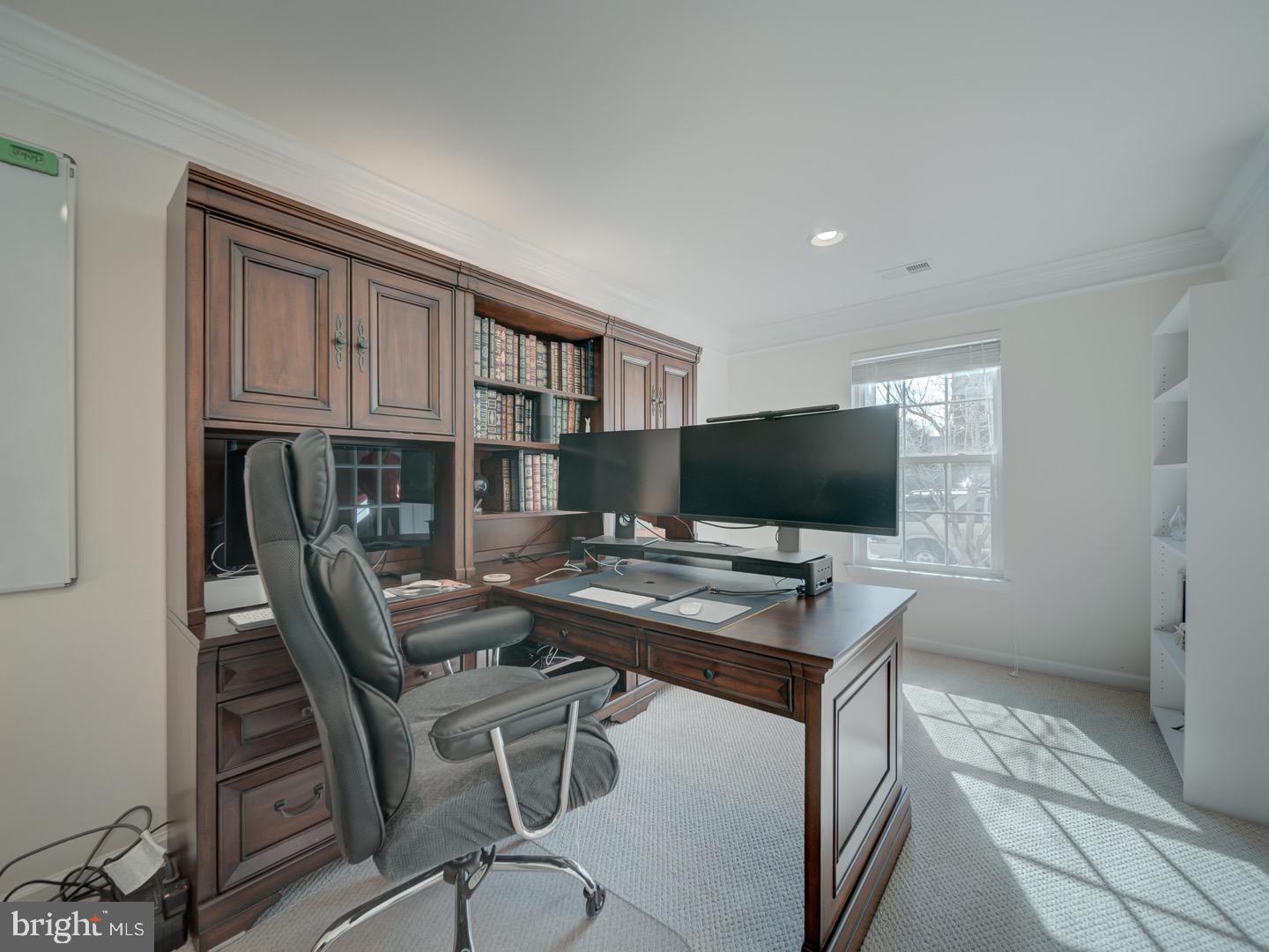 7038 Kona Dr