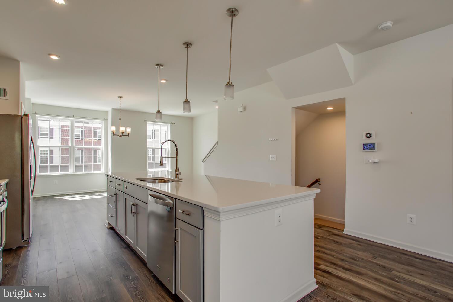 1606 Dorothy Ln