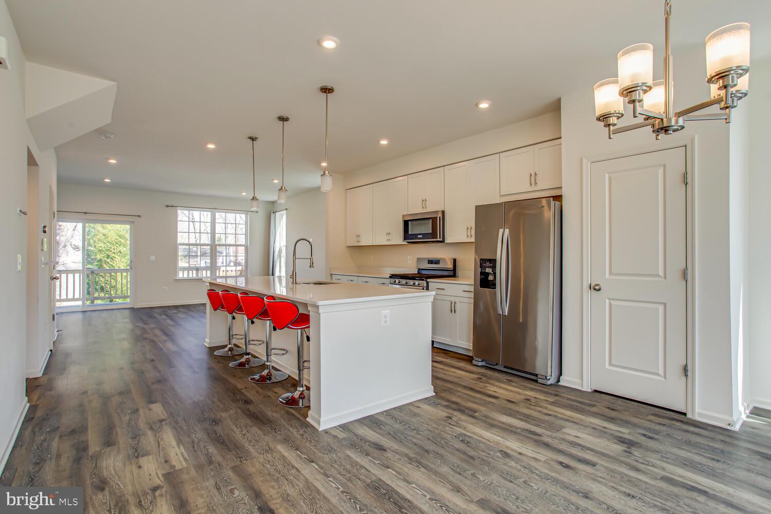 1606 Dorothy Ln