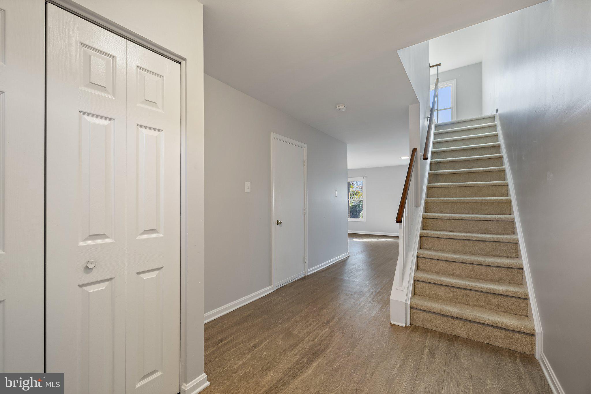 10243 JAMAICA LN