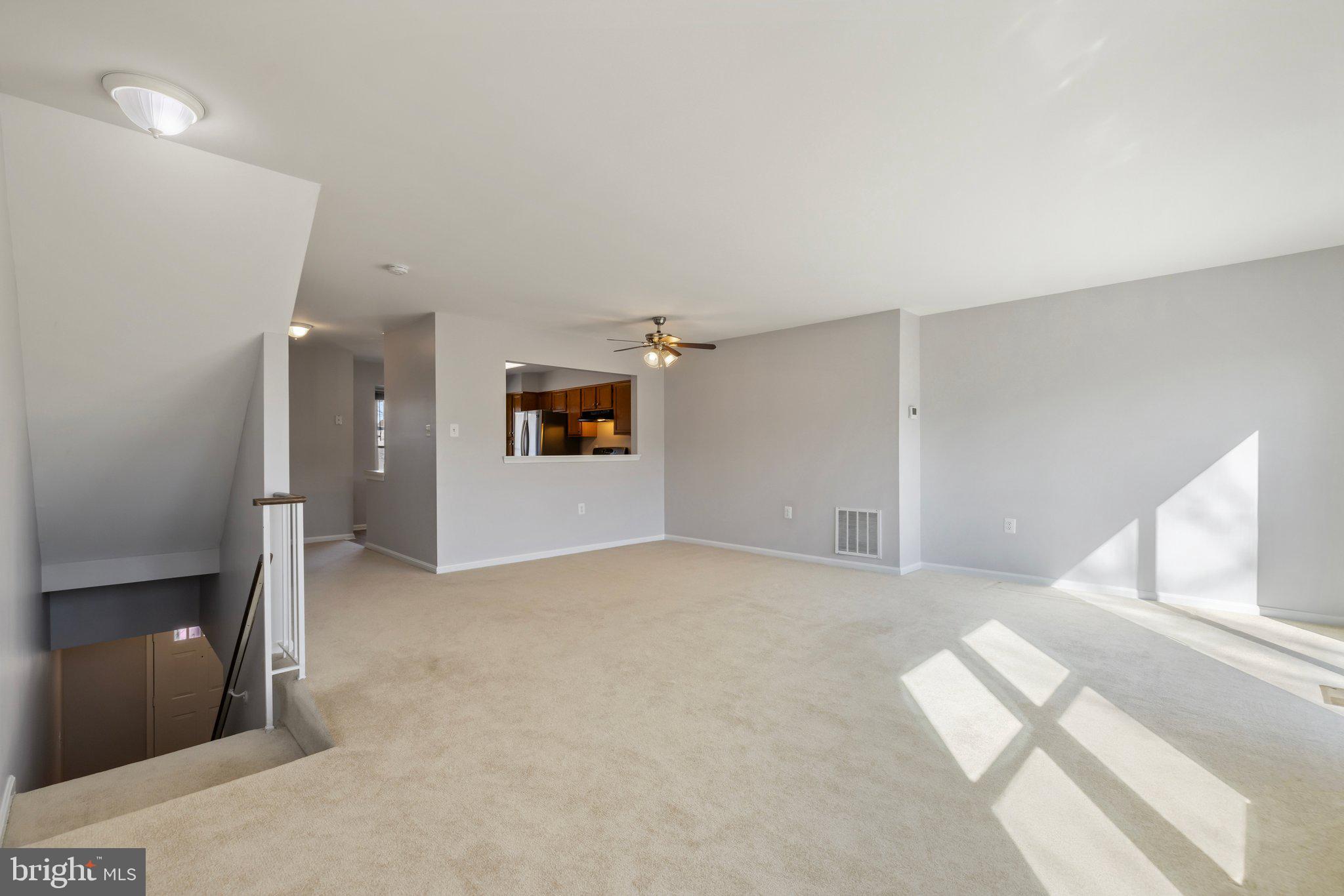 10243 JAMAICA LN