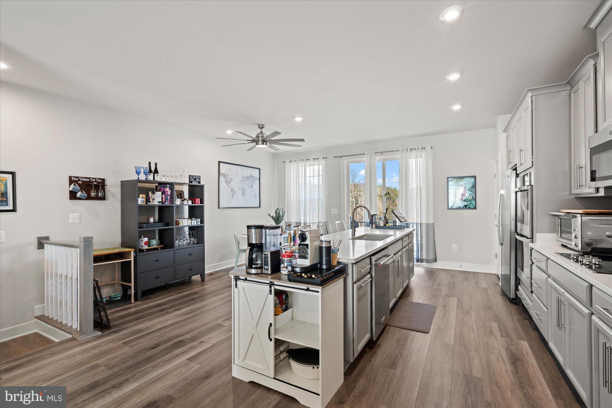 10499 Hinton Way