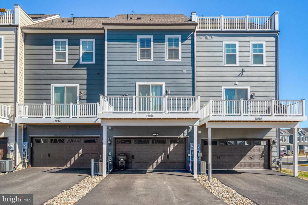 17914 Woods Overlook Dr