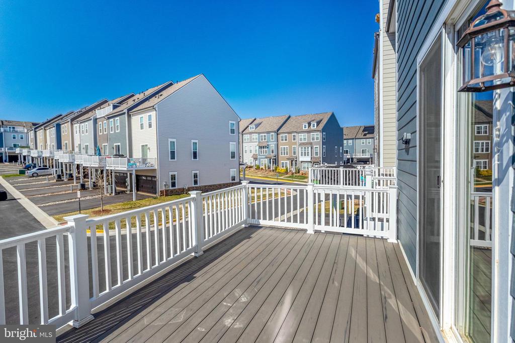 17914 Woods Overlook Dr