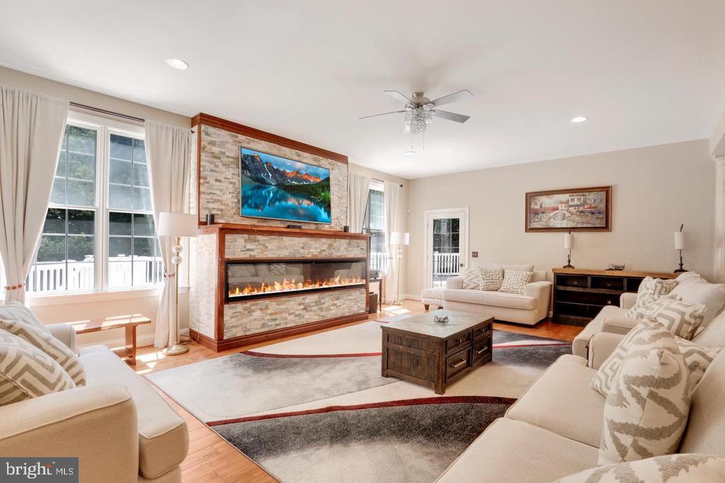 15049 Doral Pl