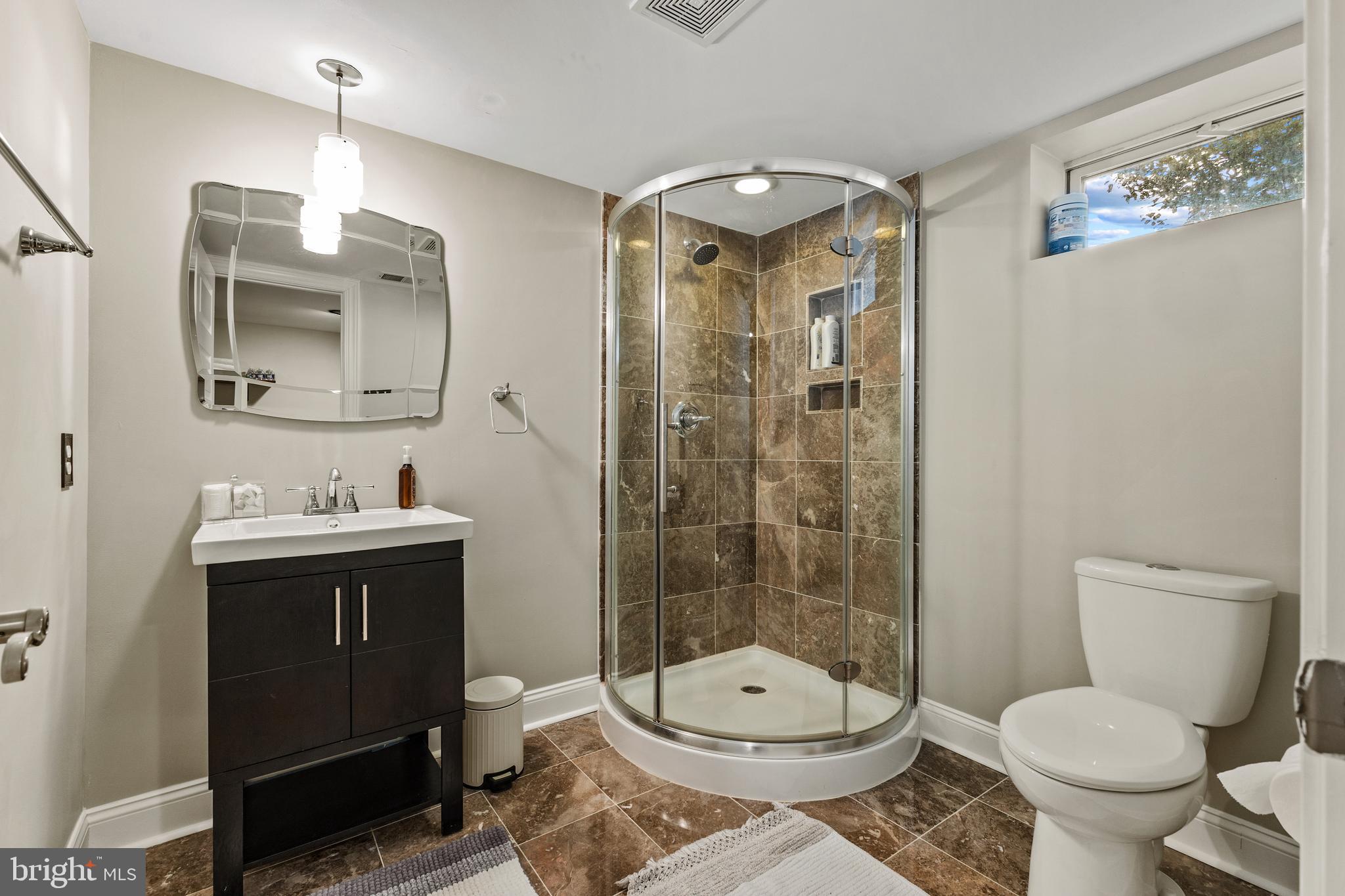 15049 Doral Pl