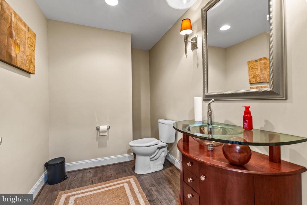 15049 Doral Pl