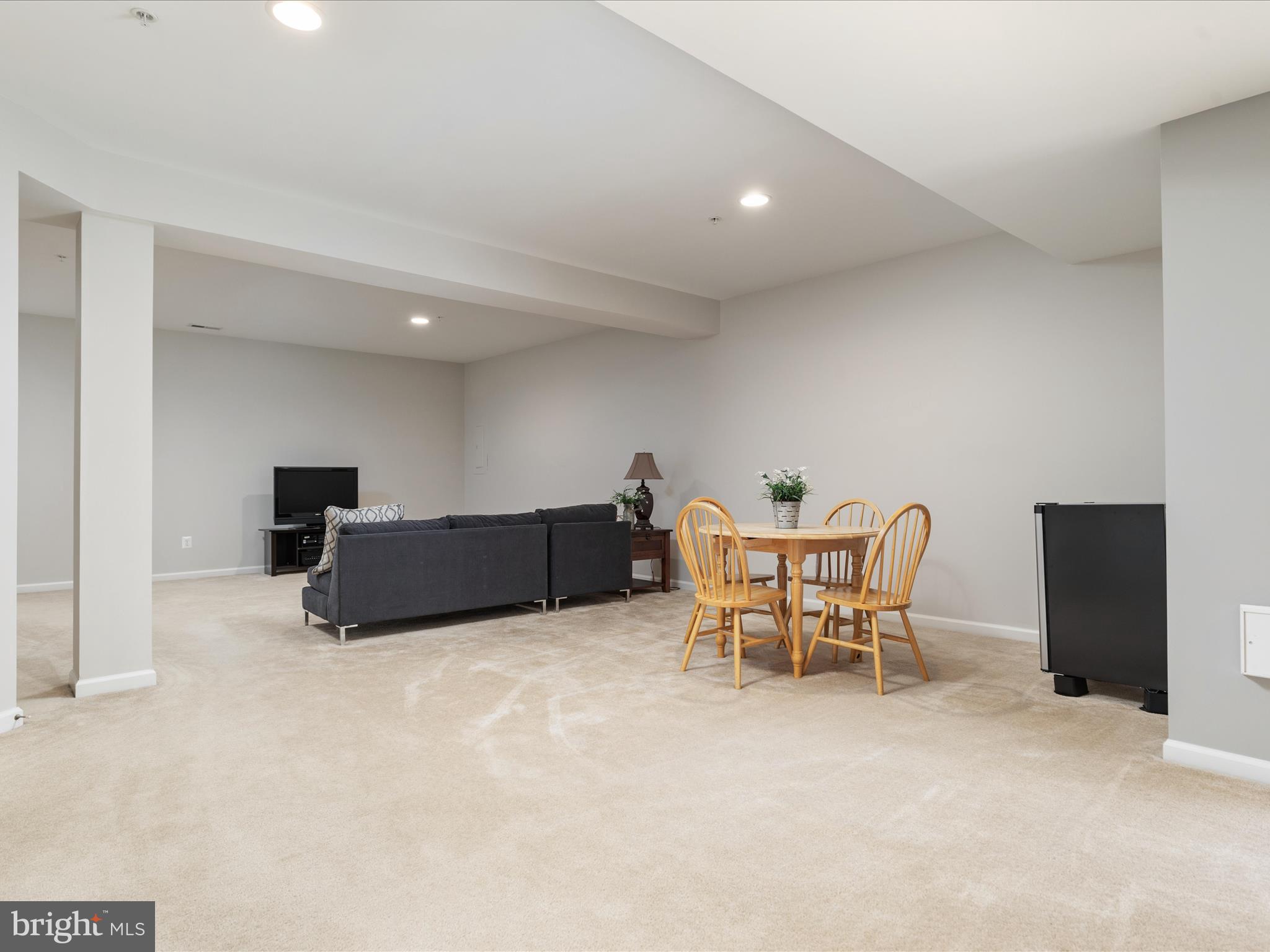 14353 Northbrook Ln