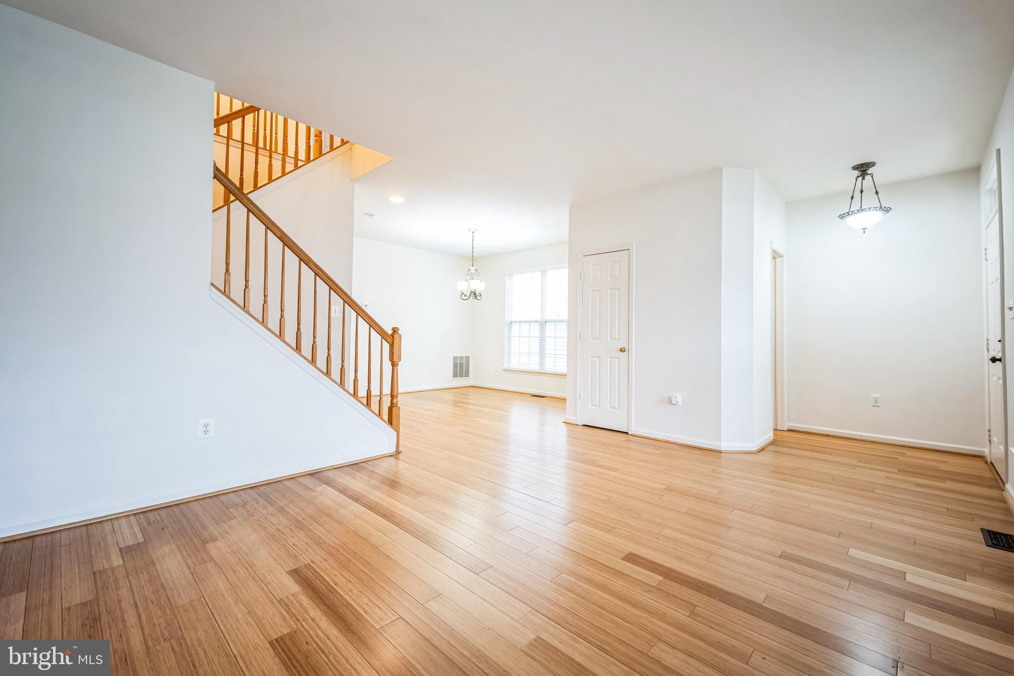 5553 Hobsons Choice Loop