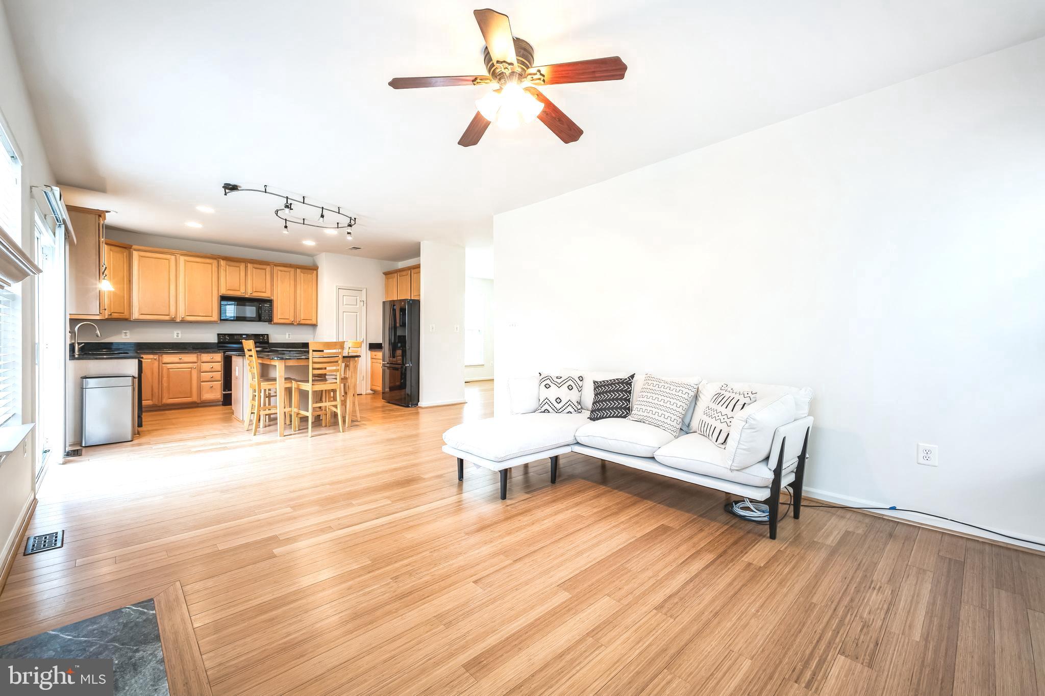 5553 Hobsons Choice Loop