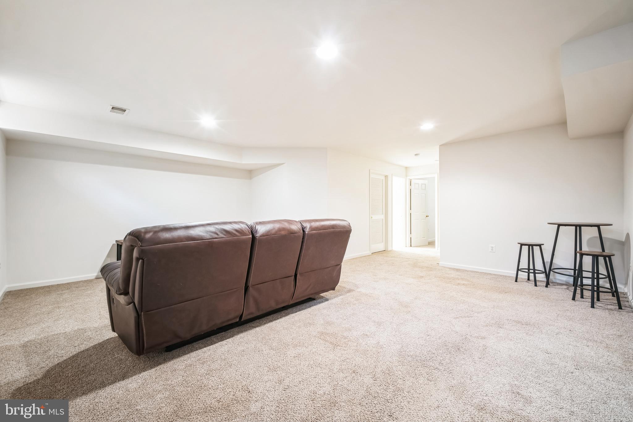 5553 Hobsons Choice Loop