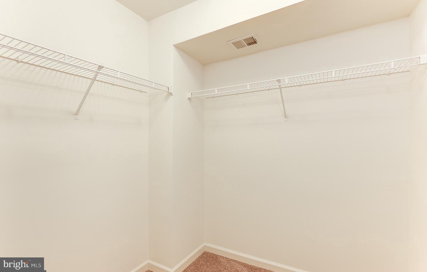 5553 Hobsons Choice Loop