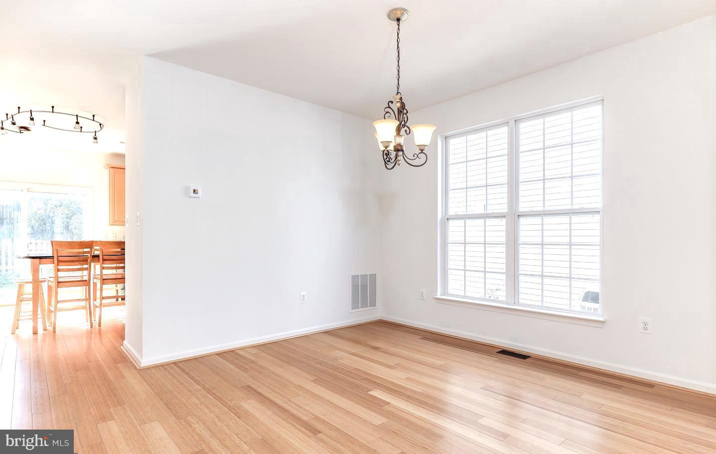 5553 Hobsons Choice Loop