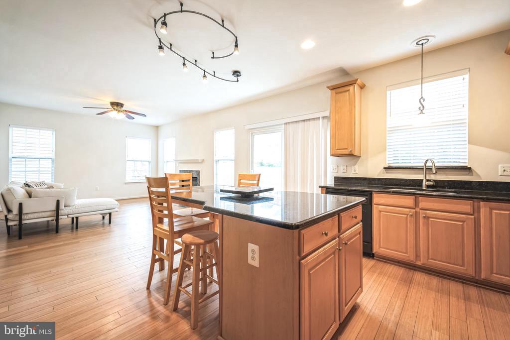 5553 Hobsons Choice Loop