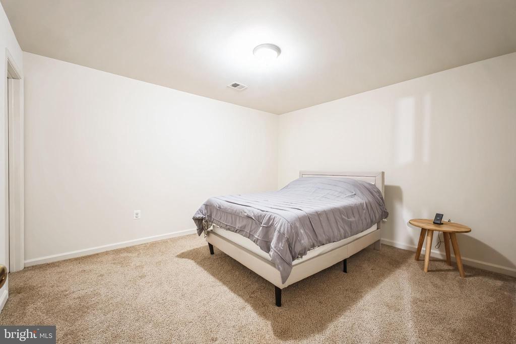 5553 Hobsons Choice Loop